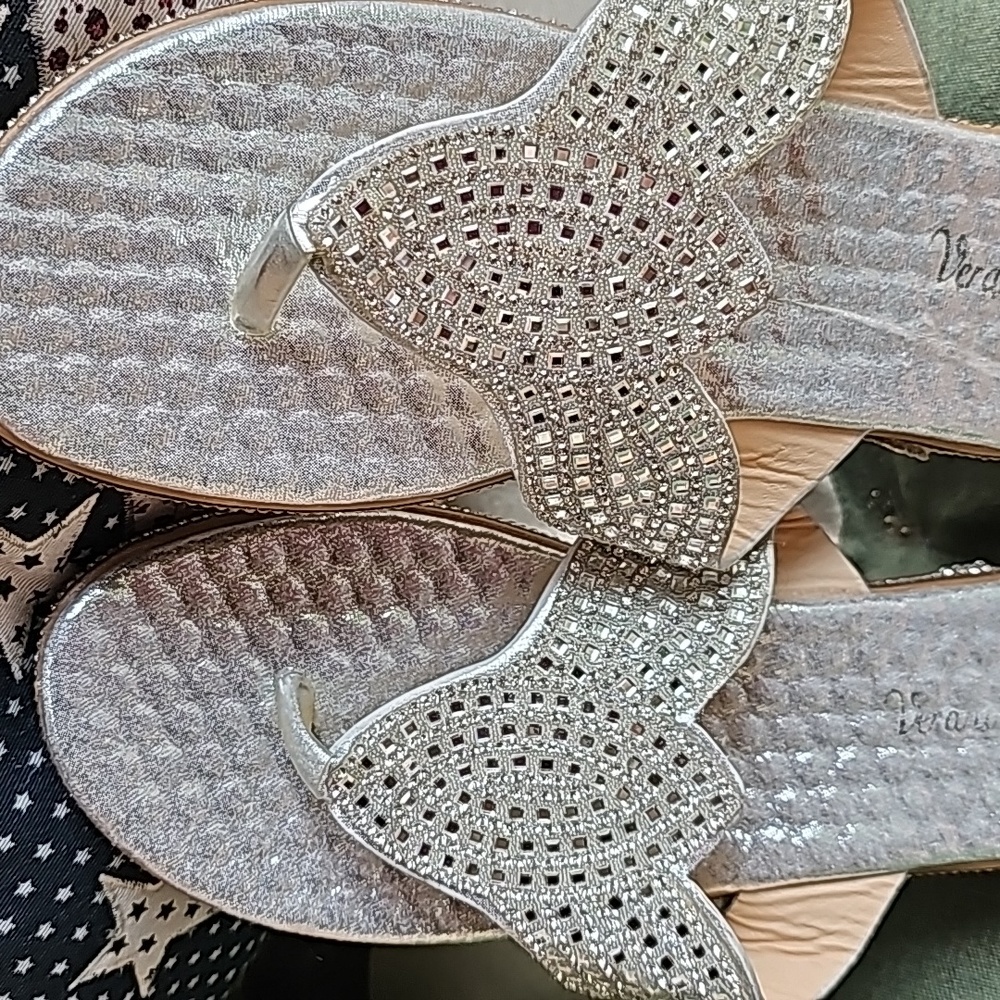 Verano Rio Flipflop Sandals Silver Sparkly Rhinestones Women's Size 8 - Picture 3 of 10